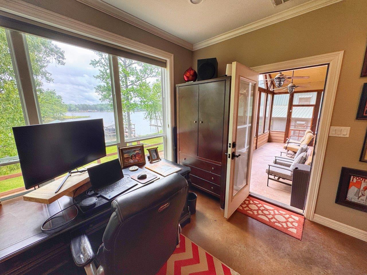 Master Lake & Porch